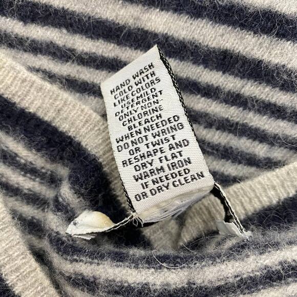 Lucy & Laurel Lambswool Sweater Mixed Striped Navy Blue & Cream Women Sz Lg - Picture 9 of 10